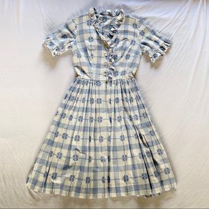 Darling but Tiny Vintage Dress